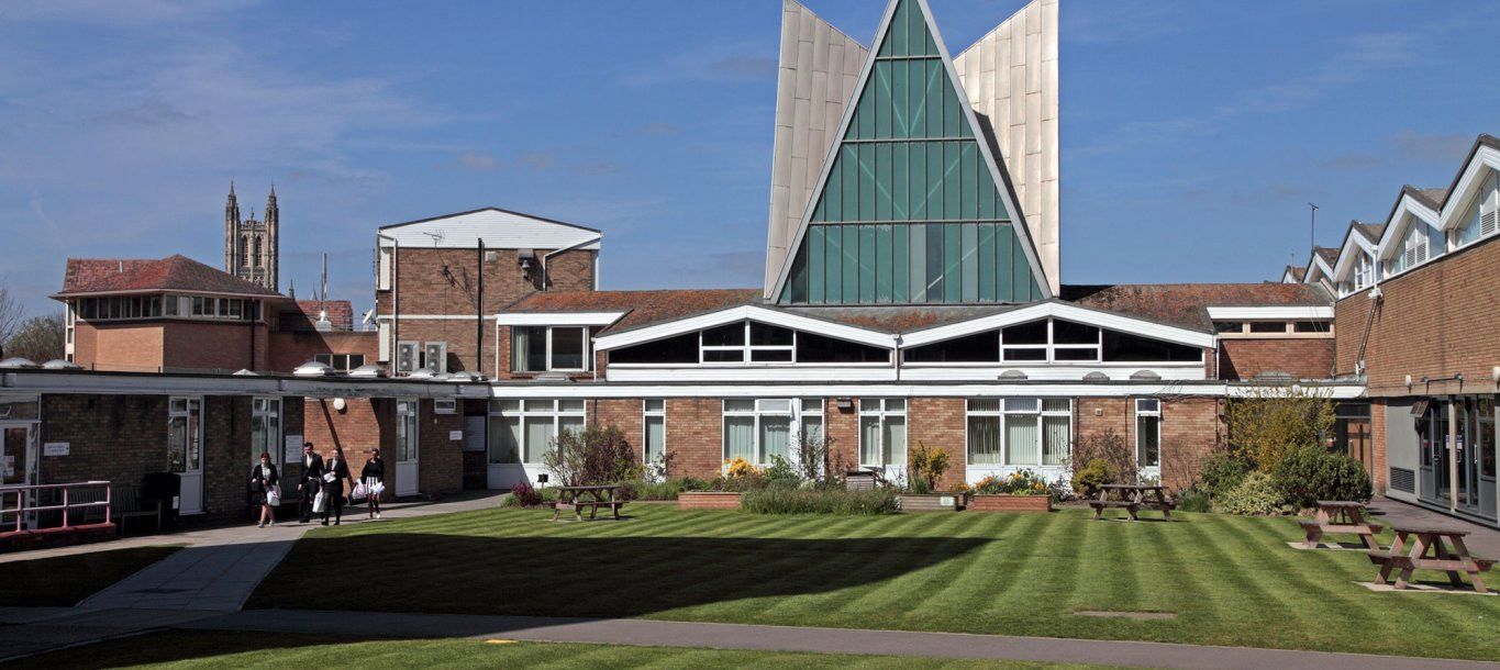 CANTERBURY CHRIST CHURCH UNIVERSITY