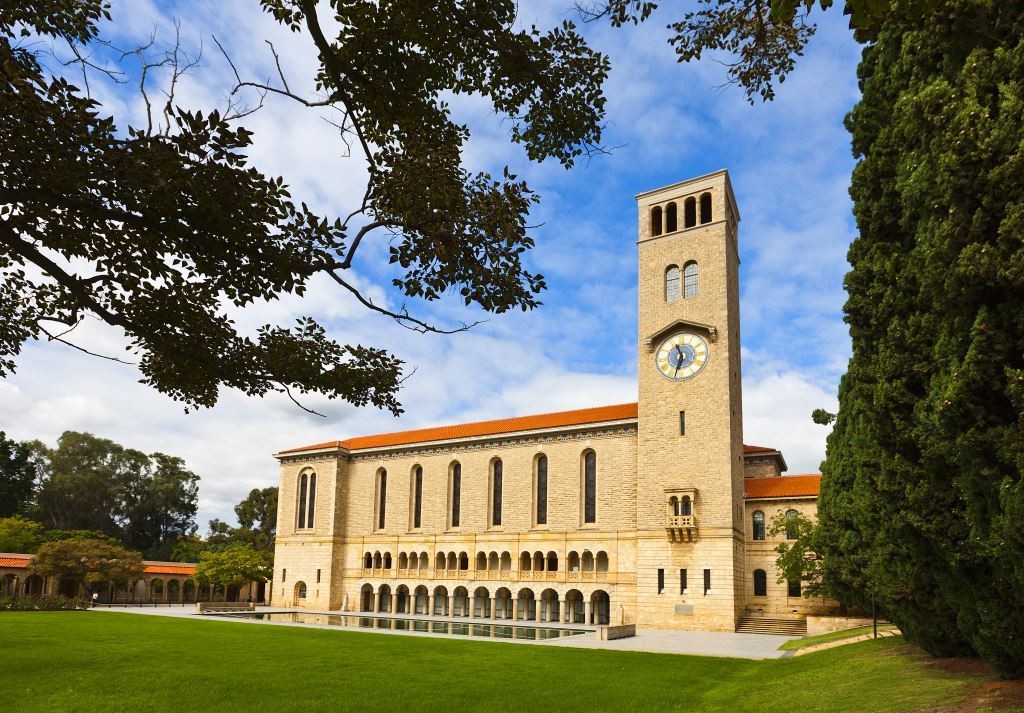THE UNIVERSITY OF WESTERN AUSTRALIA