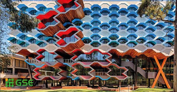 Đại học La Trobe – Thế mạnh về kinh tế ứng dụng và công nghệ