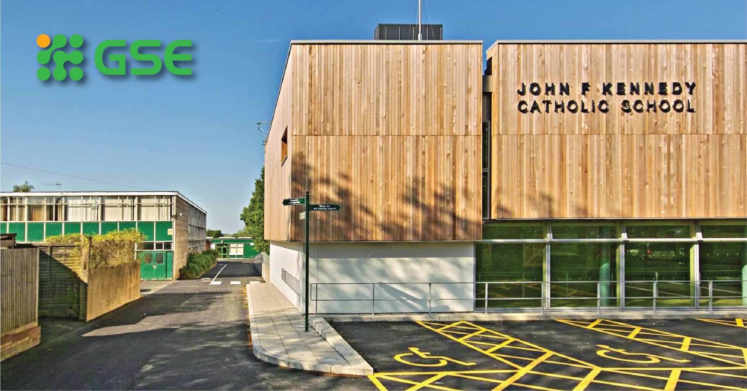 John F. Kennedy Catholic High School được đánh giá cao tại hạt Trumbull