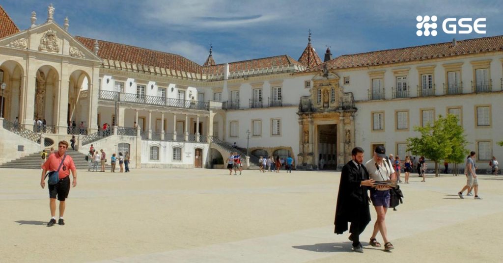 Top 10 trường đại học đẹp nhất Châu Âu - Đại học Coimbra - Tư vấn du học GSE