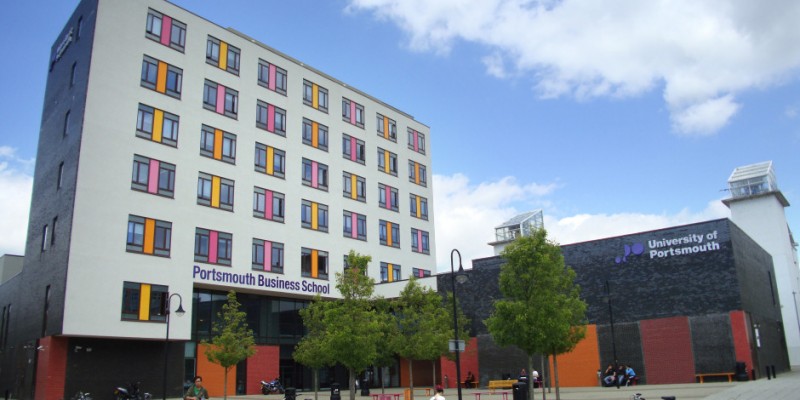 HỌC BỔNG THẠC SĨ ĐẠI HỌC PORTSMOUTH, TRƯỜNG ĐẠI HỌC TẠI ANH QUỐC